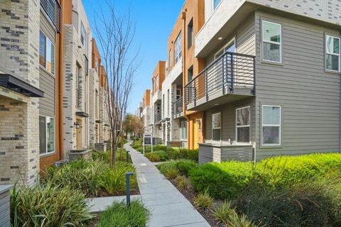 Photo of 3380 Router Cmn, Fremont, CA 94538 (MLS # ML82043835)