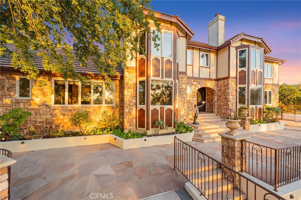 20585 Whispering Oaks Drive