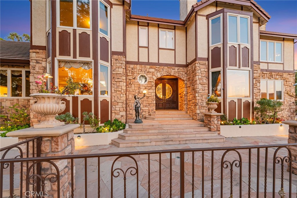 20585 Whispering Oaks Drive