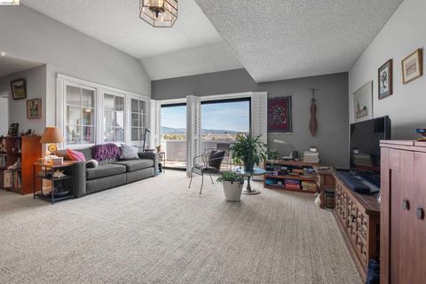 Photo of 1 Embarcadero #353, Oakland, CA 94607 (MLS # 41136451)