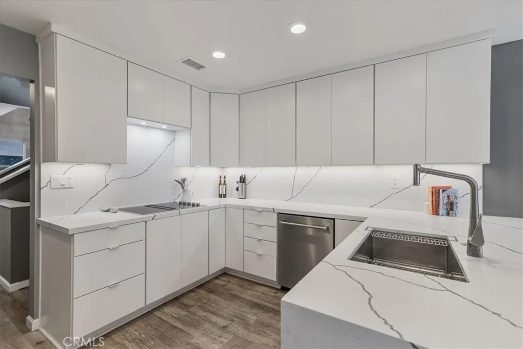 Dana Point, California 92629, United States, 3 Bedrooms Bedrooms, ,4 BathroomsBathrooms,Residential,Active,247629