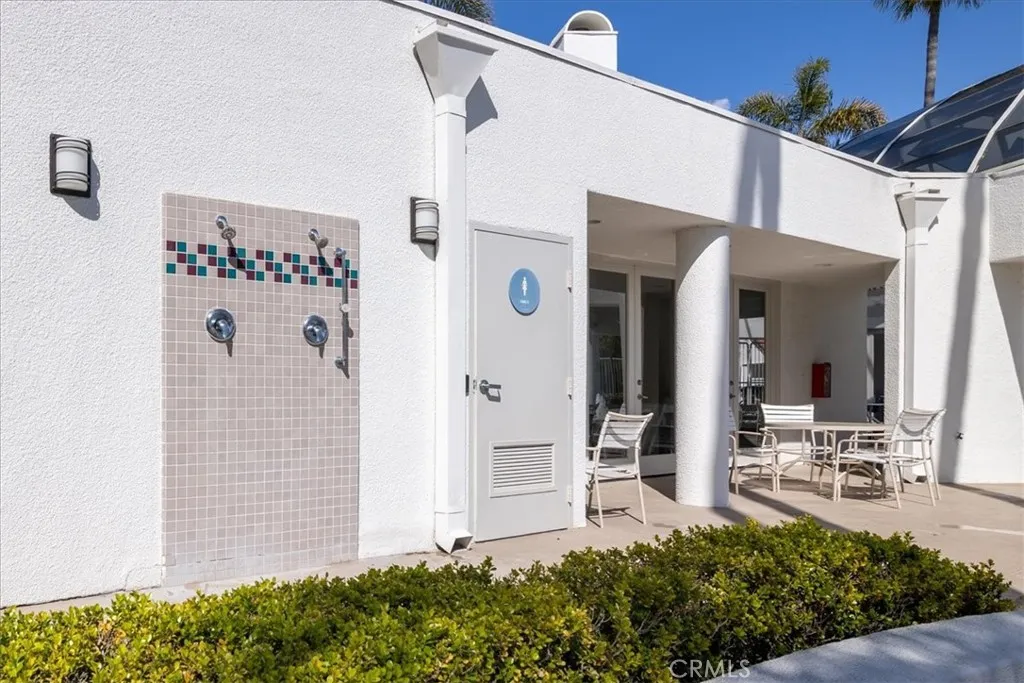 Dana Point, California 92629, United States, 3 Bedrooms Bedrooms, ,4 BathroomsBathrooms,Residential,Active,247629