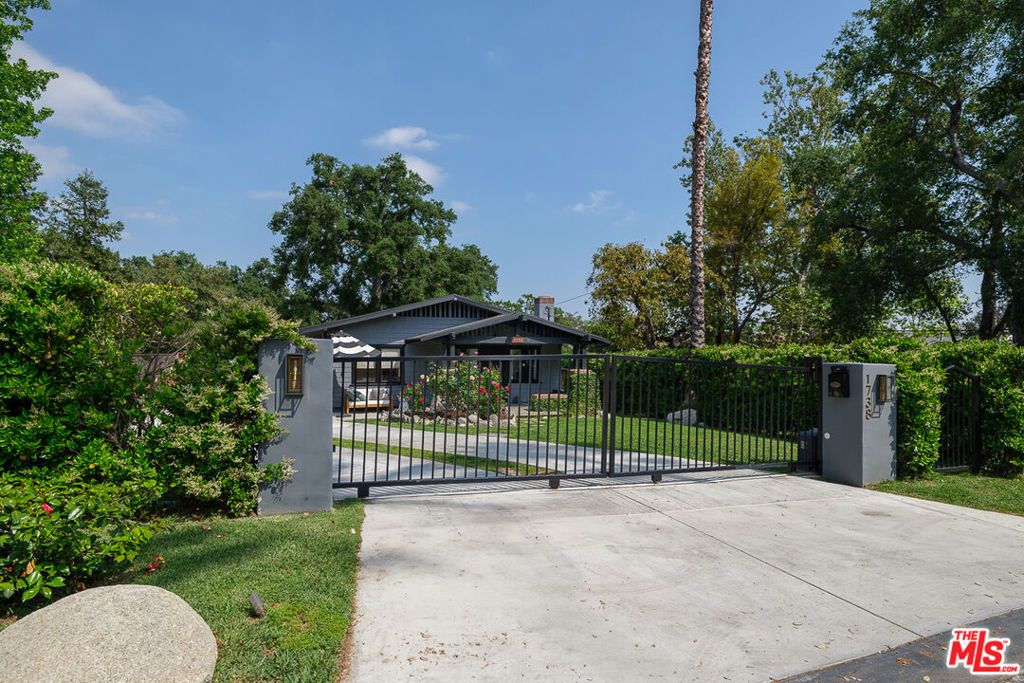 listing image 130726147197538650839