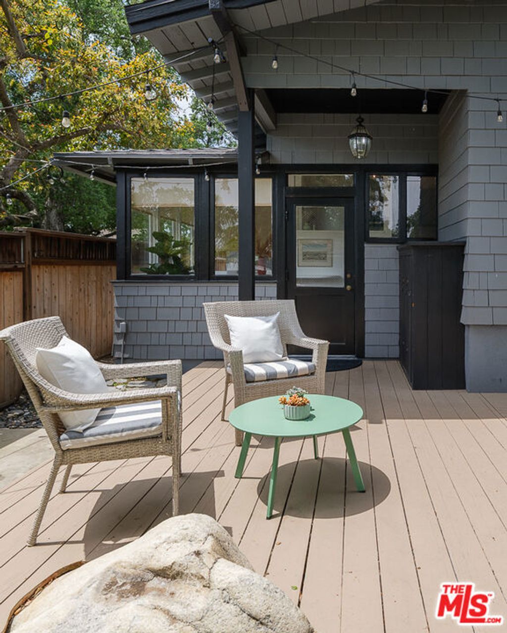 listing image 130722305933435210109