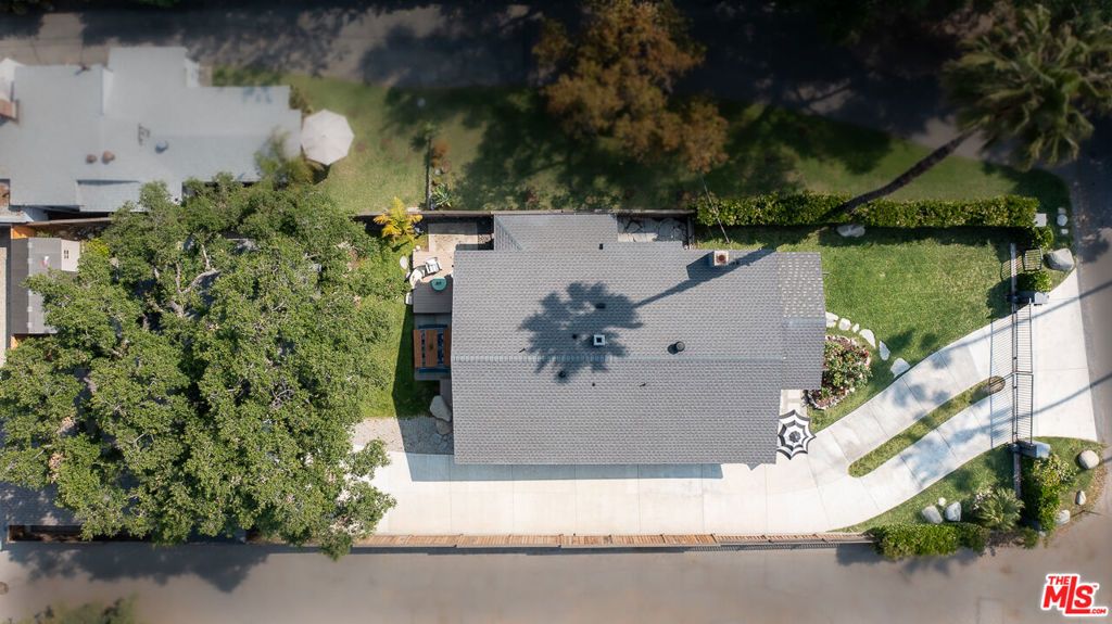 listing image 130721418867868690340