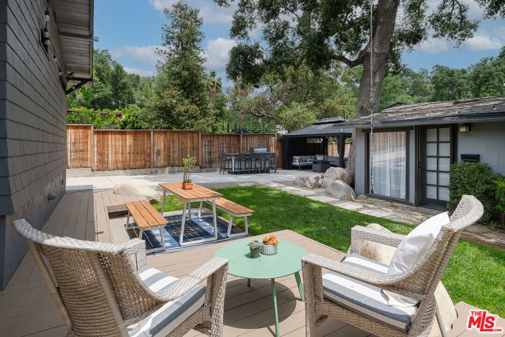 listing image 130726186306977206172