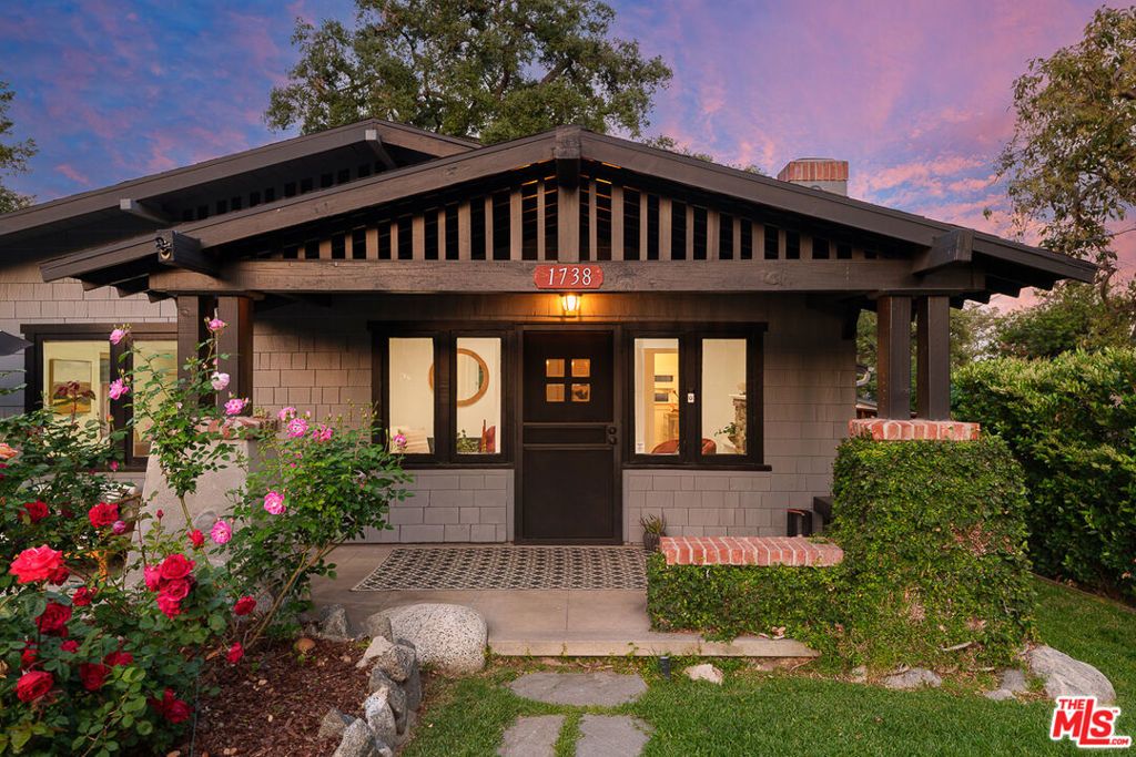 listing image 130723452194374422767
