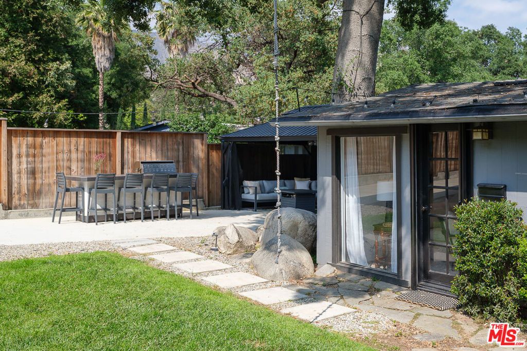 listing image 130722153639955315515