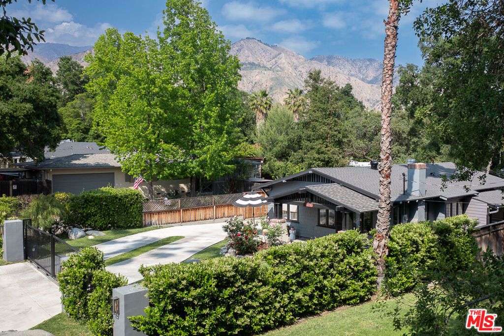 listing image 130721644533340436564