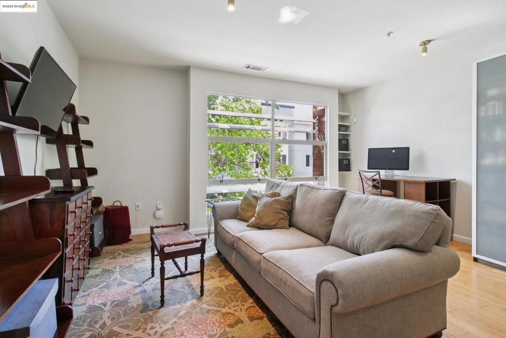 EMERYVILLE - Residential