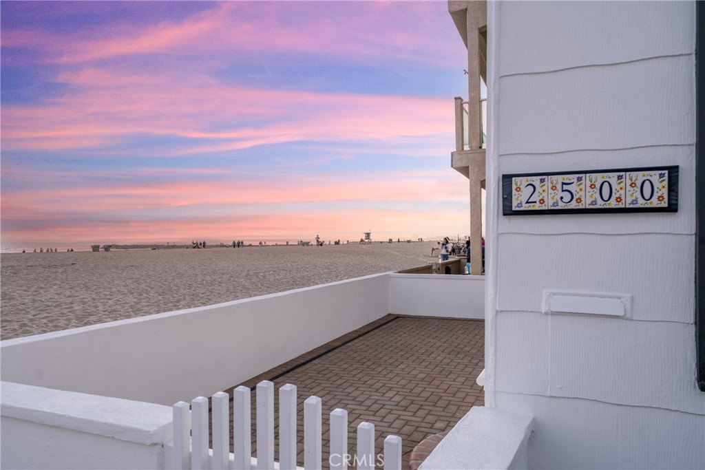 2500 W Oceanfront