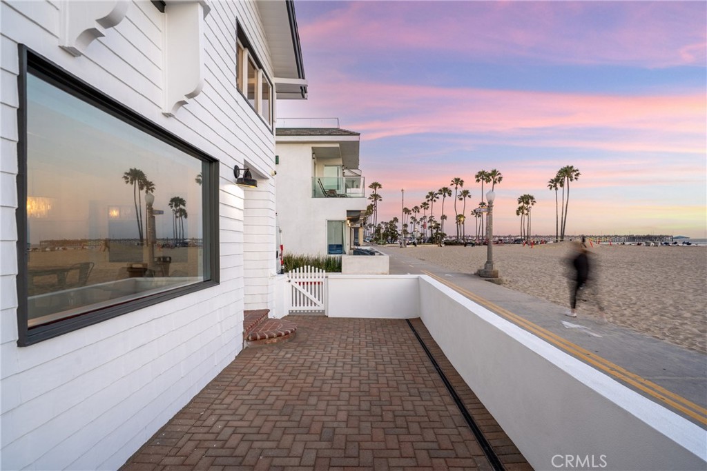 2500 W Oceanfront
