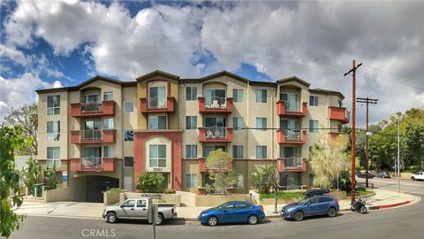 Photo of 7551 Jordan Ave #109, Canoga Park, CA 91303 (MLS # SR26039405)