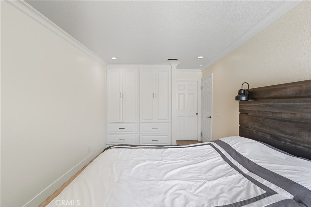 Embassy Pointe (EMPT) - Residential