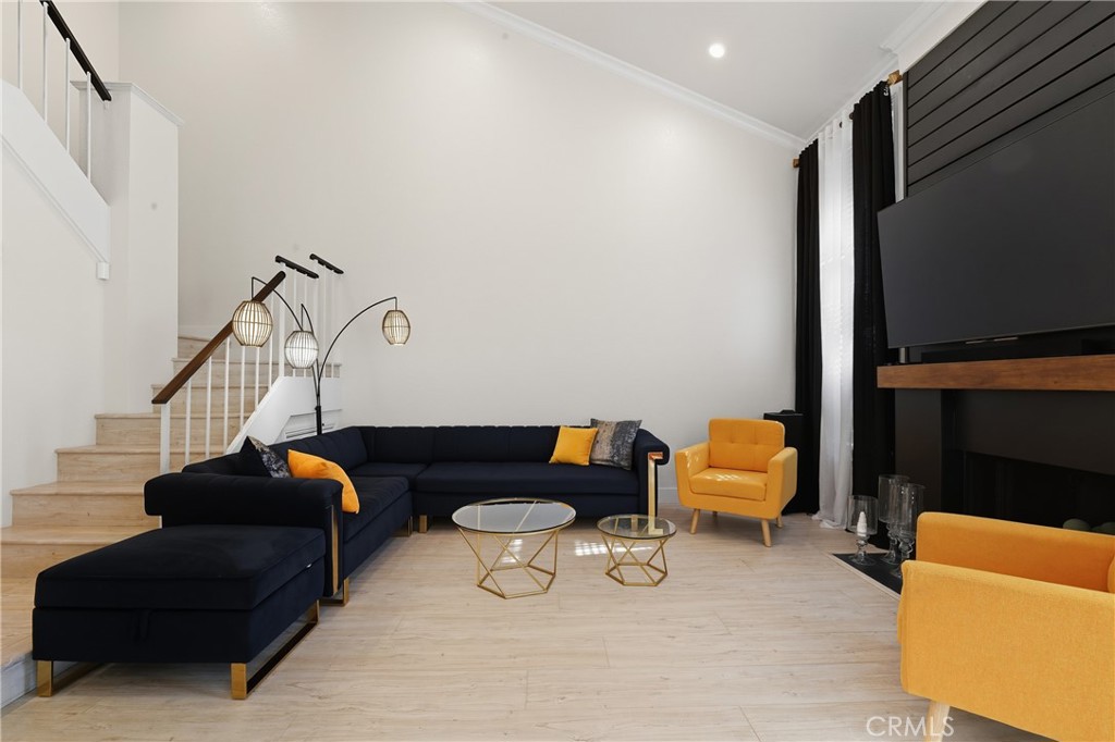 Embassy Pointe (EMPT) - Residential
