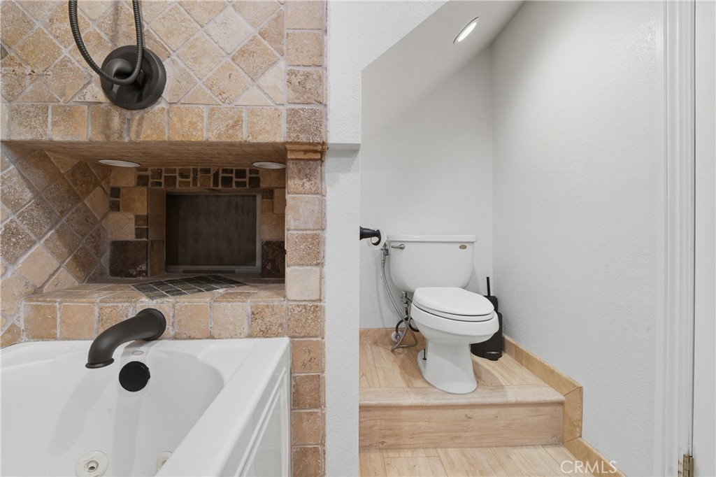 Embassy Pointe (EMPT) - Residential