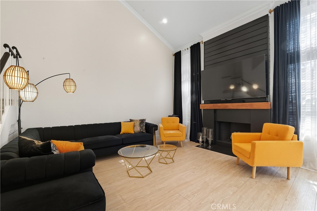 Embassy Pointe (EMPT) - Residential
