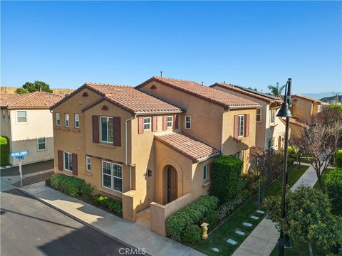Photo of 31769 Avenida Sonrisa, Castaic, CA 91384 (MLS # SR26064394)