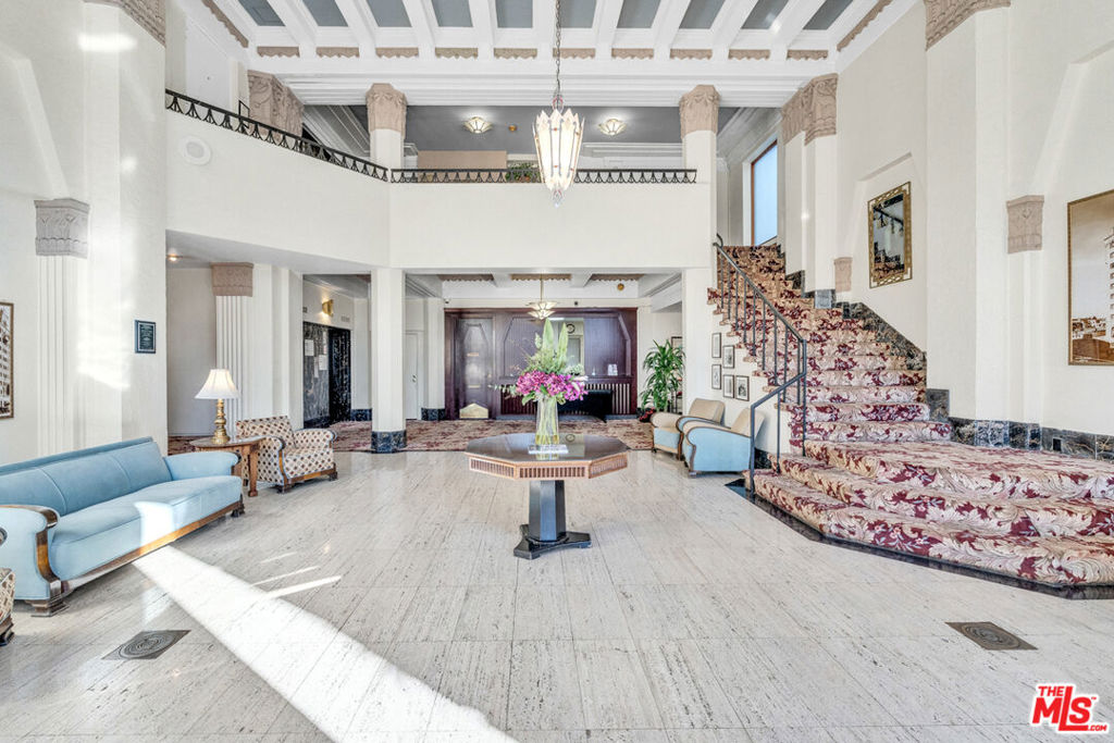 140 Linden Avenue 606