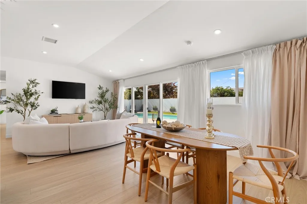 Buena Park, California 90620, United States, 3 Bedrooms Bedrooms, ,2 BathroomsBathrooms,Residential,Active,182819