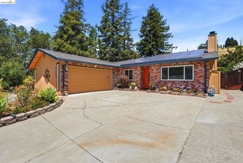 Photo of 2662 Tamalpais Dr DR, Pinole, CA 94564 (MLS # 41136298)