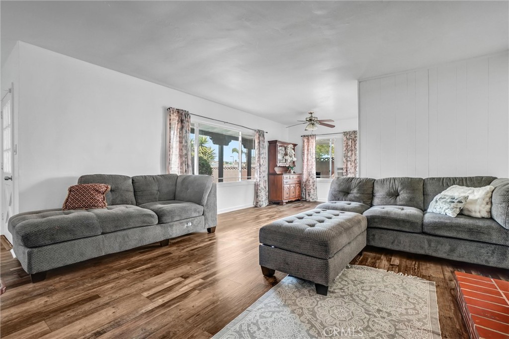 856 E Mcfadden Avenue