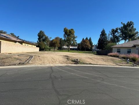 Photo of 6203 Vista Estrella, Bakersfield, CA 93306 (MLS # RS25264017)