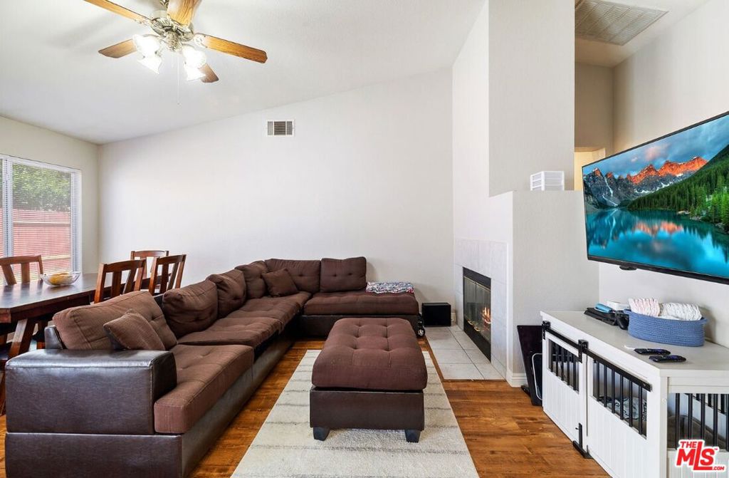 2156 Knollwood Court