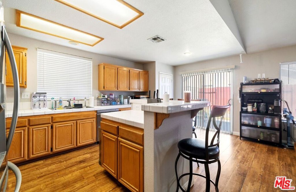 2156 Knollwood Court