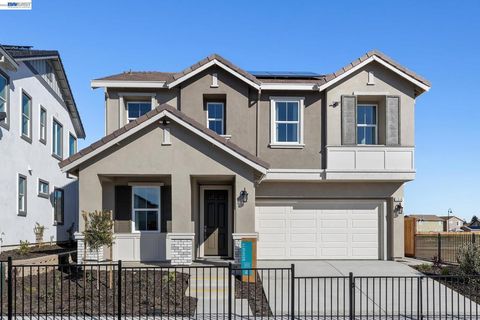 Photo of 1500 Millennium Way Way, Fairfield, CA 94533 (MLS # 41130740)