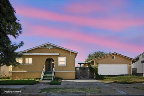 Photo of 723 H Street, Los Banos, CA 93635 (MLS # ML82061125)