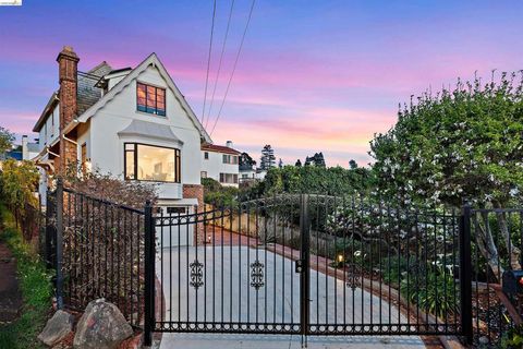 141 141 Saint Albans Rd Kensington CA 94708