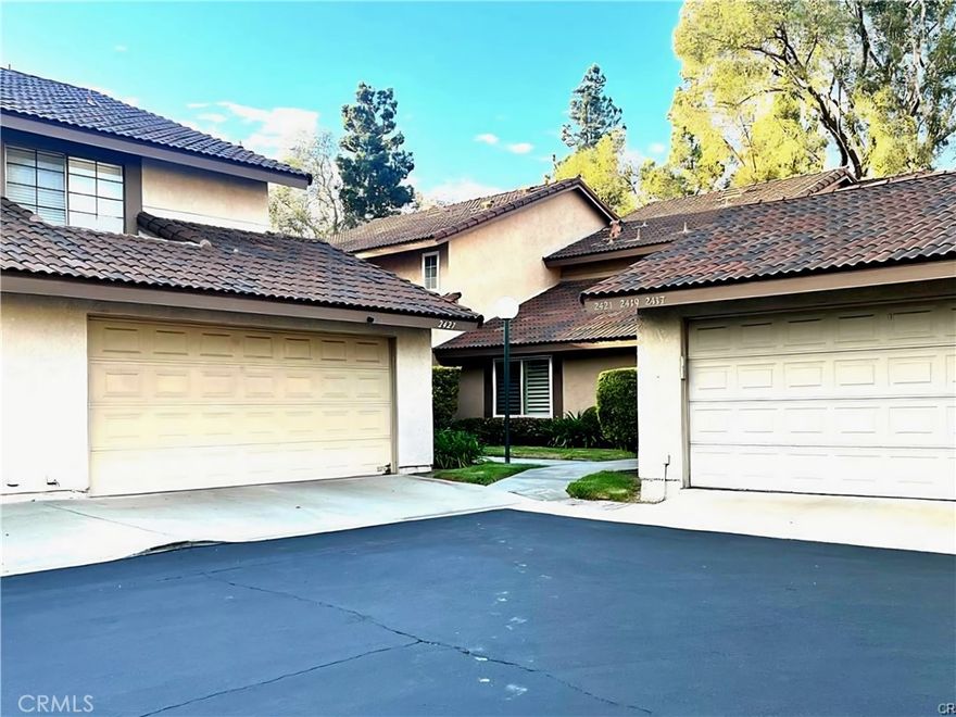 Spacious 3 bed, 2 bath home with approx. 1,820 sq. ft. of living space and attached 2-car garage. Enjoy a cozy family room with fireplace, and primary suite with walk-in closet and double sinks. Bright and airy with double-pane windows. Community amenities include pool and spa. Close to parks, restaurants, shopping, top golf courses, amusement parks, and award-winning schools (Fisler K-8 & Sunny Hills HS). A perfect blend of comfort, convenience, and lifestyle!