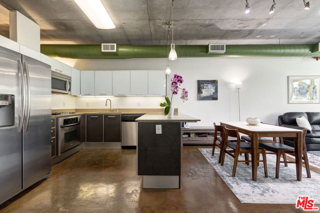 645 W 9th Street 240