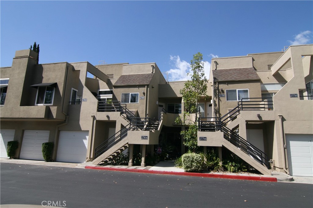 Please see the Cozy 2 bedrooms / 2 bathrooms upper unit 2 story condo in RAINBOW RIDGE Community. From the sunsets off the large balcony to the breathtaking views of the mountains, this home is so beautiful. kitchen includes 1 year old countertops, cabinets and dishwasher. High ceiling, gorgeous wood-look waterproof vinyl flooring and carpet in 2 bedrooms. Master Bedroom with patio access and a loft bedroom perfect for families. The rainbow Ridge community complex includes access to pool/spa and parks/playgrounds. Close to local Mission Viejo Lake, shopping, restaurants, markets and make this home an incredible place to live. Do not miss out on this opportunity.