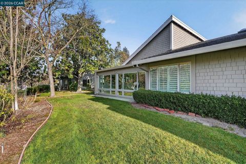 Photo of 2605 Saklan Indian Dr #6, Walnut Creek, CA 94595 (MLS # 41123274)