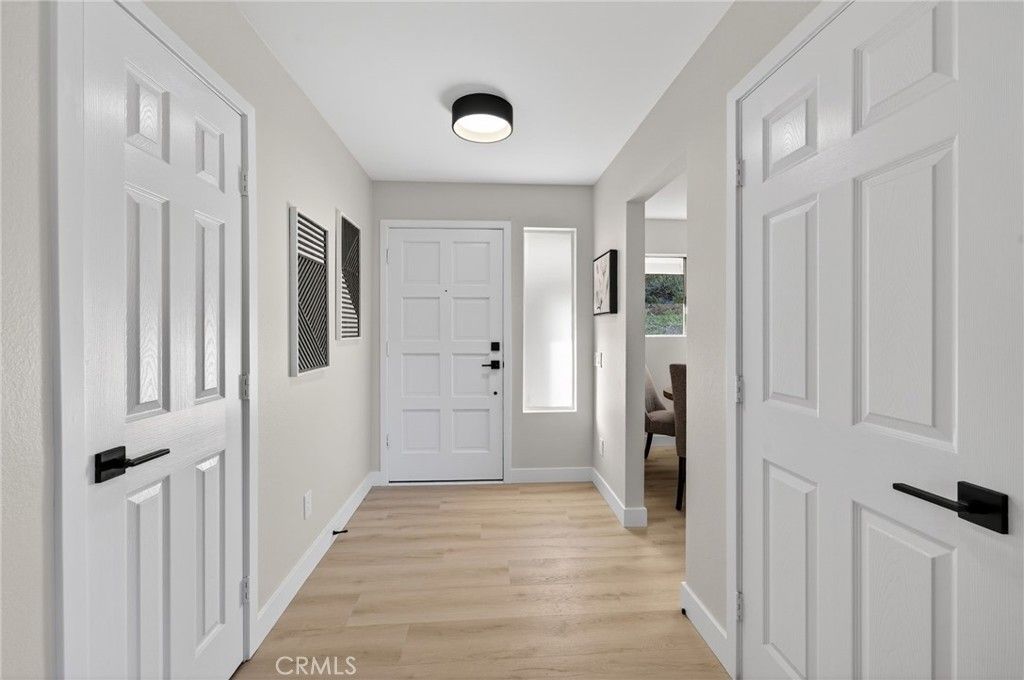 Photo of 358 Sunrise Circle, Vista, CA 92084 (MLS # SW26004630)