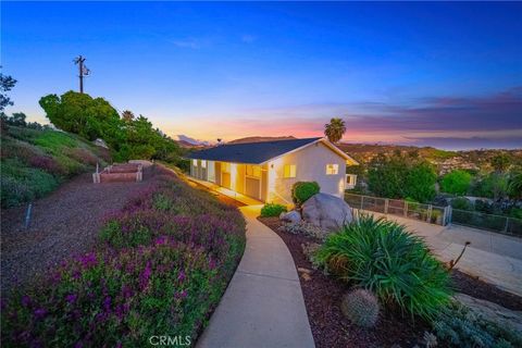 358 Sunrise Circle Vista CA 92084