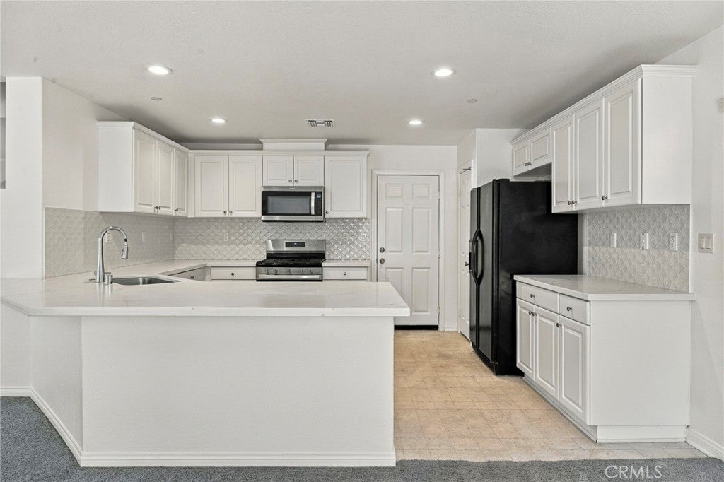 7726 Terra Manor