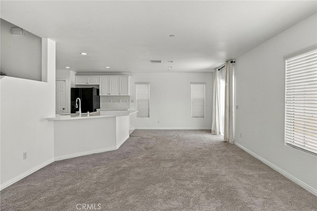 7726 Terra Manor