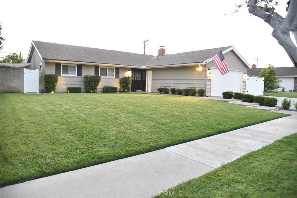5971 Shay Del Place