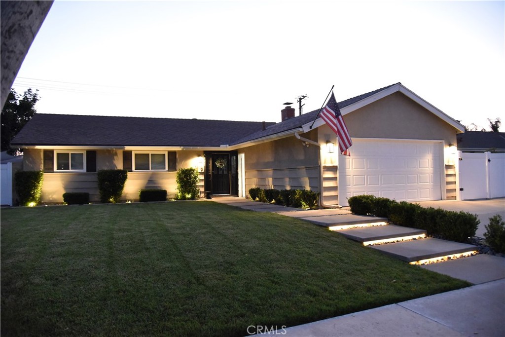 5971 Shay Del Place