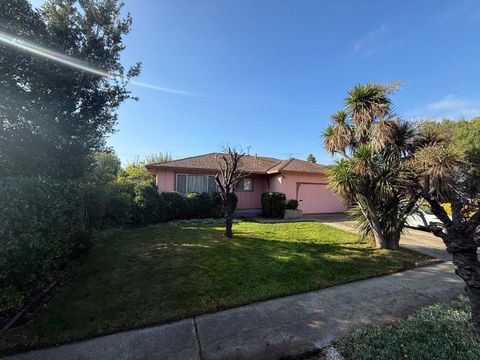 Photo of 38809 Judie Way, Fremont, CA 94536 (MLS # ML82027634)