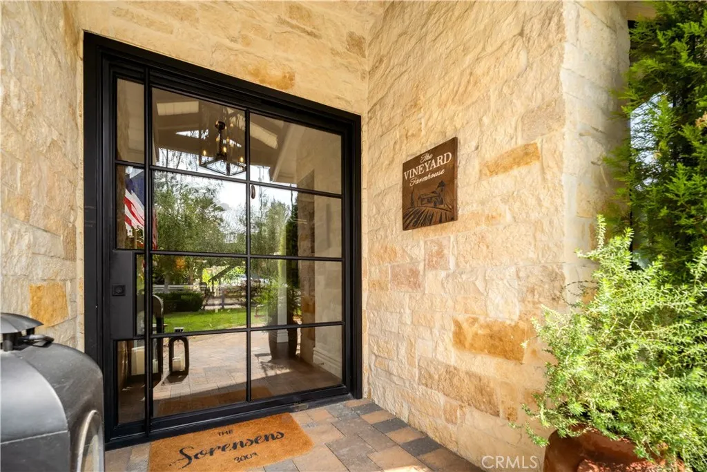 Hidden Hills, California 91302, United States, 5 Bedrooms Bedrooms, ,5 BathroomsBathrooms,Residential,Active,133861