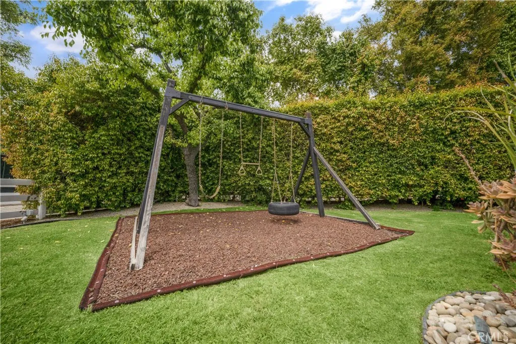 Hidden Hills, California 91302, United States, 5 Bedrooms Bedrooms, ,5 BathroomsBathrooms,Residential,Active,133861