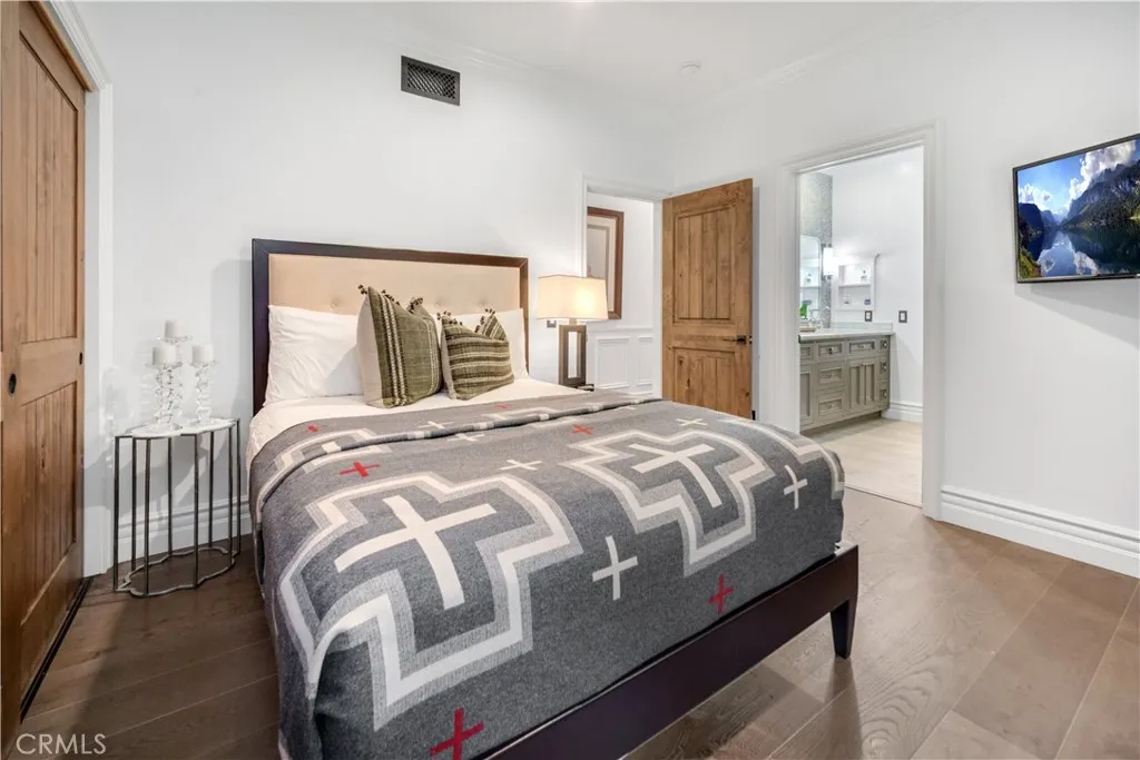 Hidden Hills, California 91302, United States, 5 Bedrooms Bedrooms, ,5 BathroomsBathrooms,Residential,Active,133861