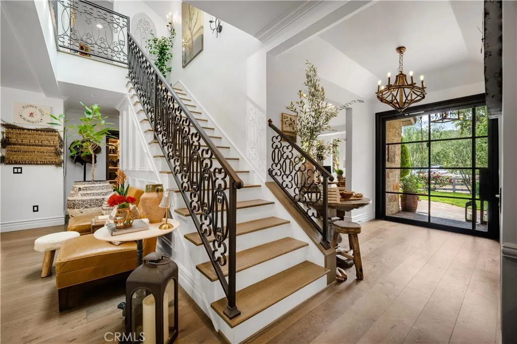 Hidden Hills, California 91302, United States, 5 Bedrooms Bedrooms, ,5 BathroomsBathrooms,Residential,Active,133861