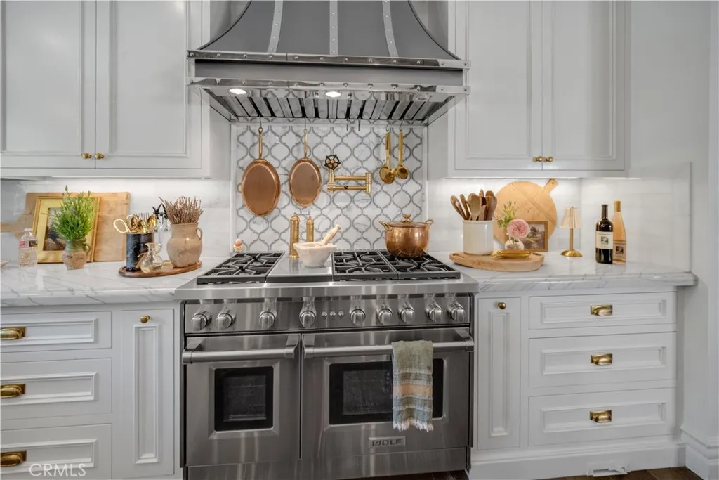 Hidden Hills, California 91302, United States, 5 Bedrooms Bedrooms, ,5 BathroomsBathrooms,Residential,Active,133861