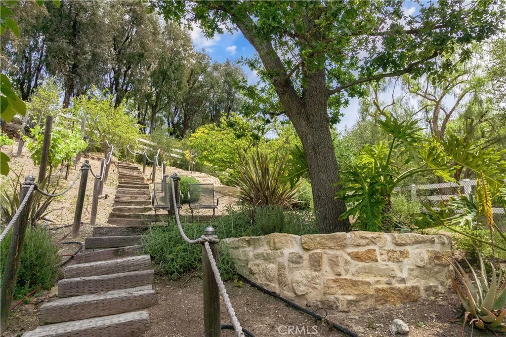 Hidden Hills, California 91302, United States, 5 Bedrooms Bedrooms, ,5 BathroomsBathrooms,Residential,Active,133861