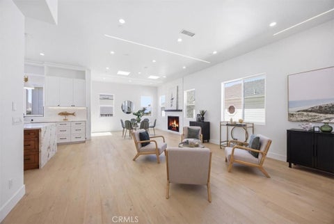 Photo of 617 N Irena Avenue #B, Redondo Beach, CA 90277 (MLS # SB26175472)